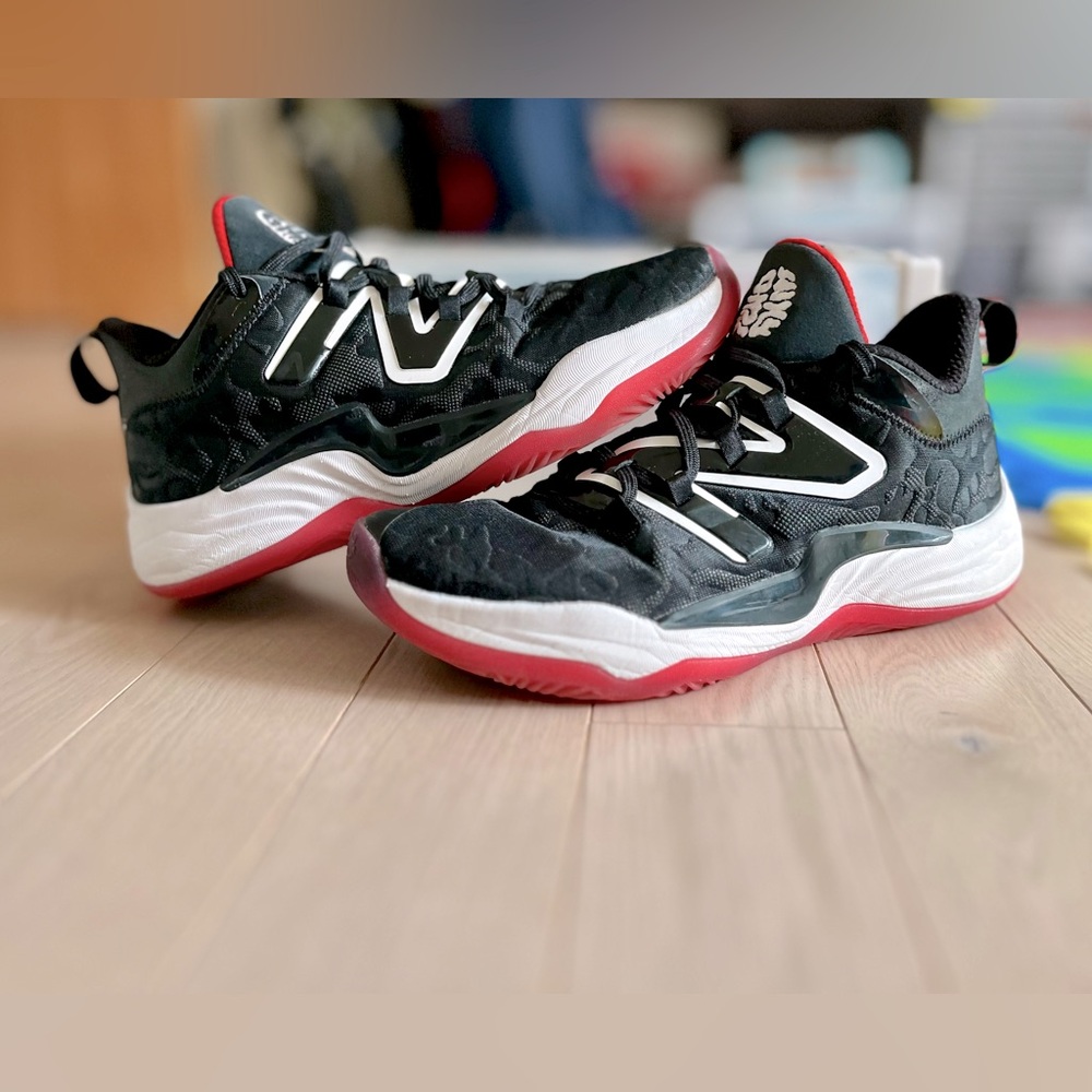 Used Basketball New Balance Two WXY/Way v3 sz8M